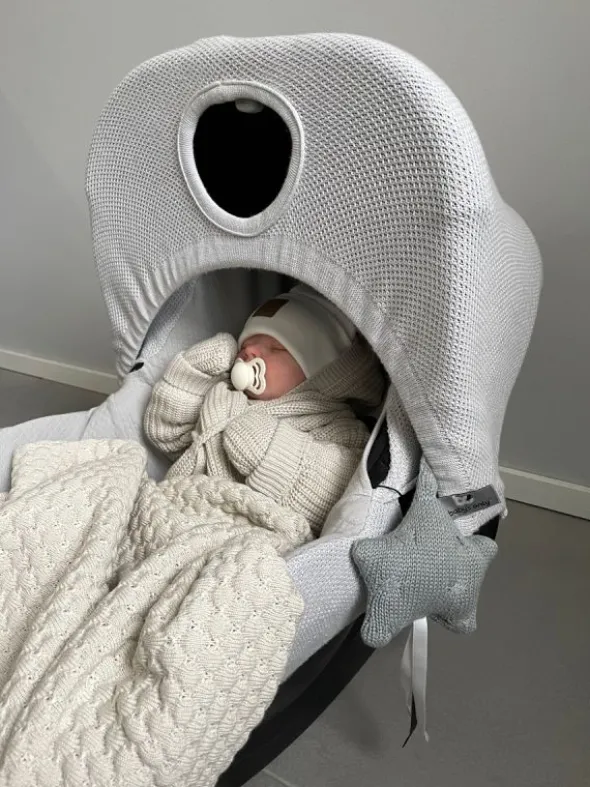Baby's Only - kaunis vauvan torkkupeitto Sky, useita sävyjä