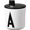 Design Letters nokka / kansi mukiin - black