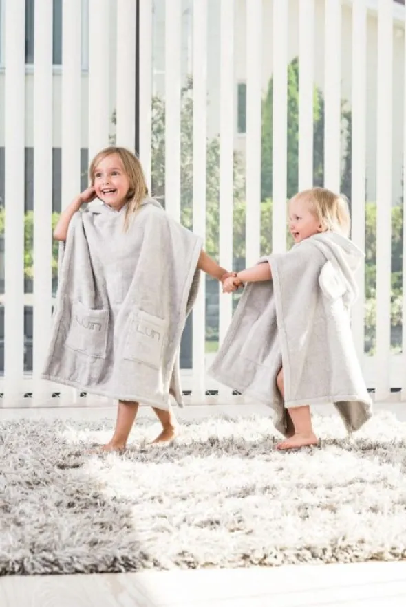 Luin Living Ponchopyyhe, 4 eri kokoa,Pearl Grey