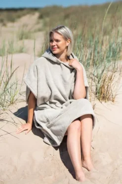 Luin Living Ponchopyyhe, 4 eri kokoa, Sand