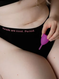 Lunette Kuukuppi – mukava ja ekologinen kuukautissuoja, kirkas
