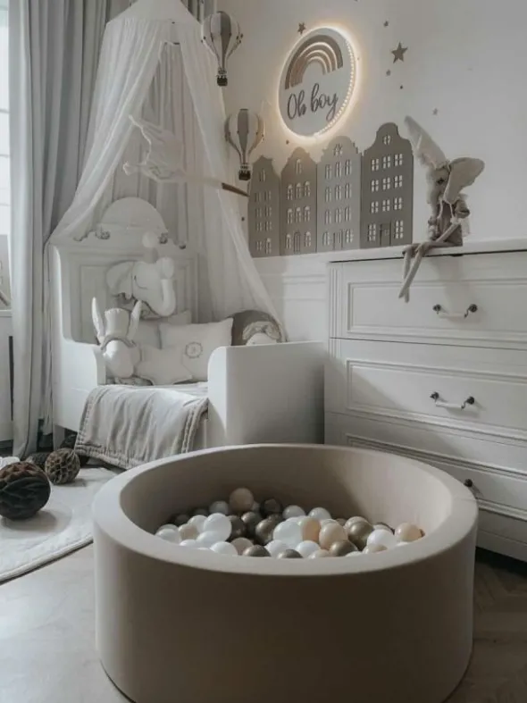 Pehmeä pallomeri + pallot (valitse värit), beige