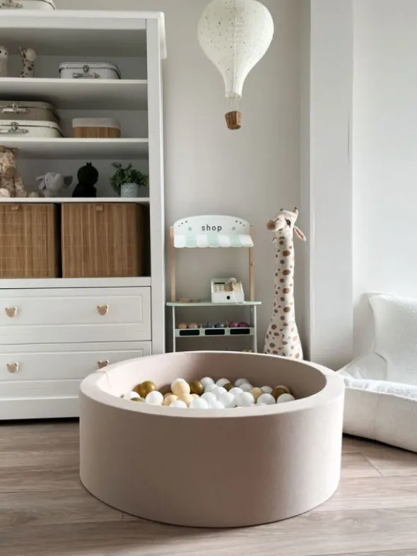 Pehmeä pallomeri + pallot (valitse värit), beige
