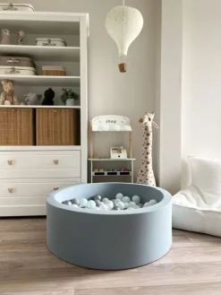 Pehmeä pallomeri + pallot (valitse värit), dusty blue