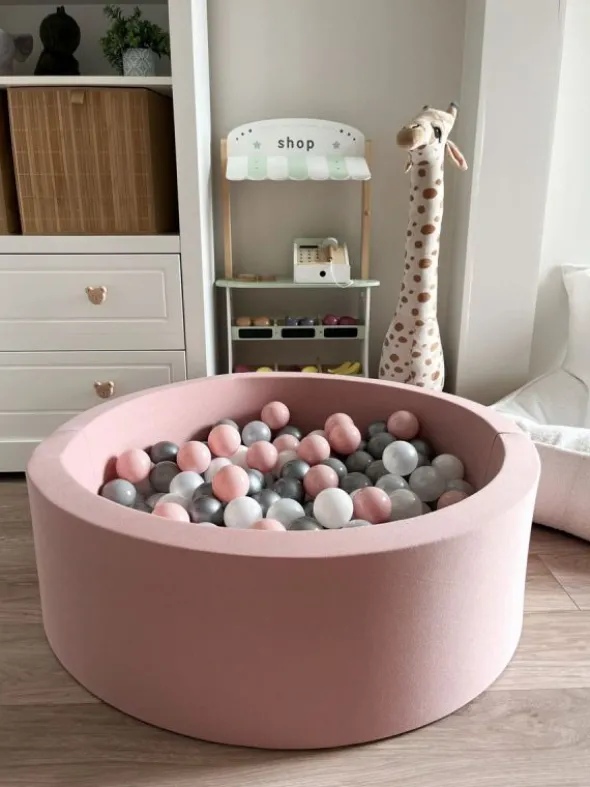 Pehmeä pallomeri + pallot (valitse värit), powder rose