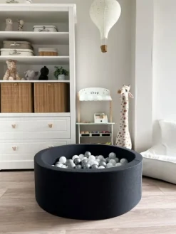 Pehmeä pallomeri + pallot (valitse värit), graphite