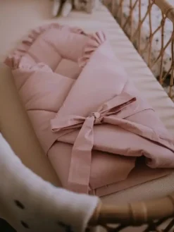 Vauvan kapalo & leikkimatto, Pinkki röyhelöt
