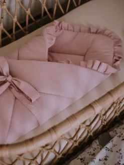 Vauvan kapalo & leikkimatto, Pinkki röyhelöt