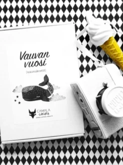 Vauvan vuosi - korttipakka | CAMALA (mustavalkoinen)