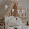 Vuodekatos jossa etuosassa röyhelö, beige